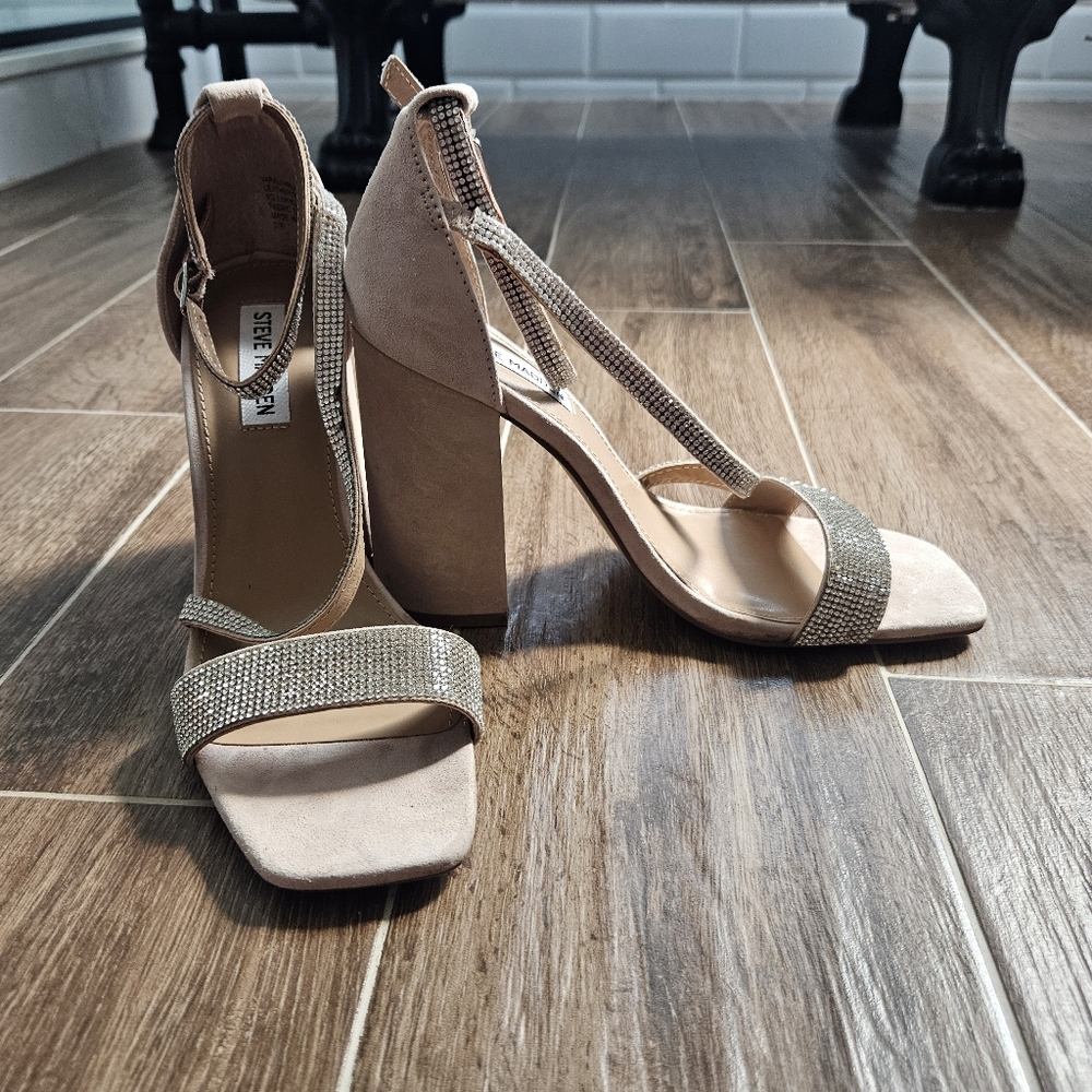 Steve Madden Rhinestone Block Heel Sandals – Size 9